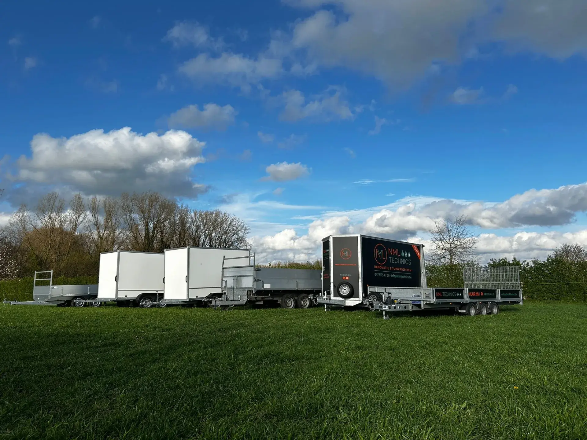 Aanhangwagens van NML Verhuur klaar voor verhuur in Brakel