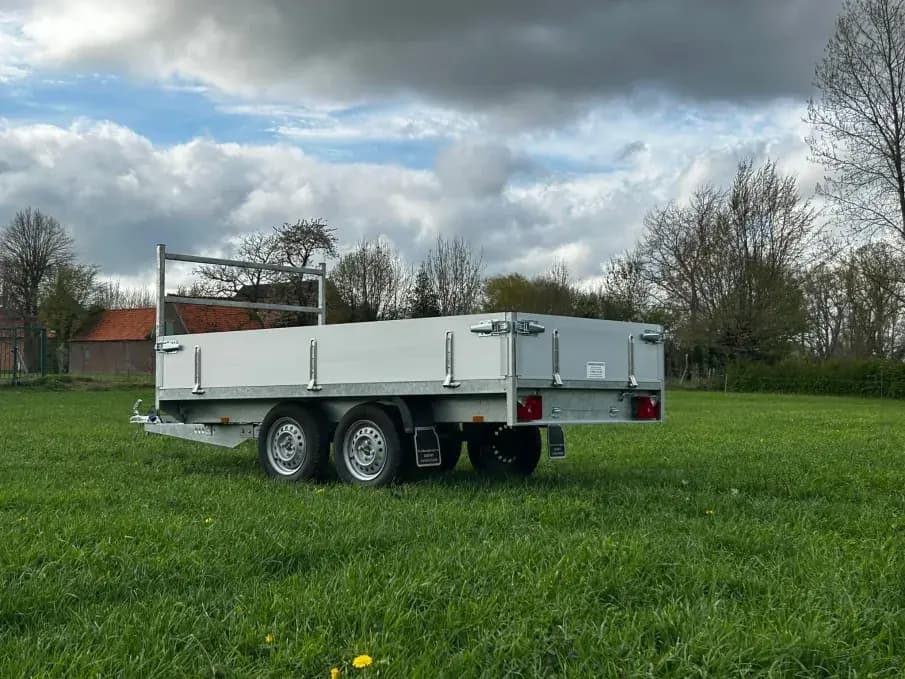 Dubbelas Open Aanhangwagen 750 kg huren bij NML Verhuur